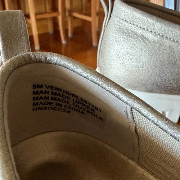 Tommy Bahama Metallic Loafers - Picture 5 of 5